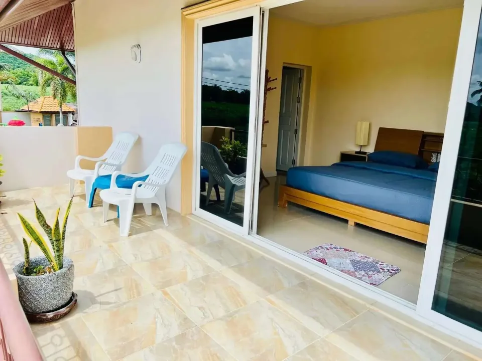 Вилла с 4 спальнями и частным бассейном в Bang Saray House, Паттайя