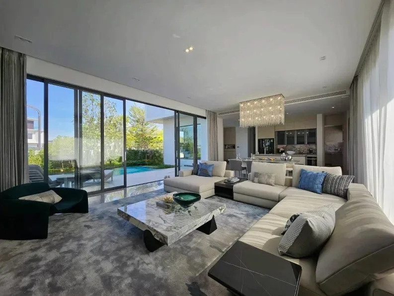 4-Bedroom Villa with Private Pool at Glory Village Pattaya, Pattaya