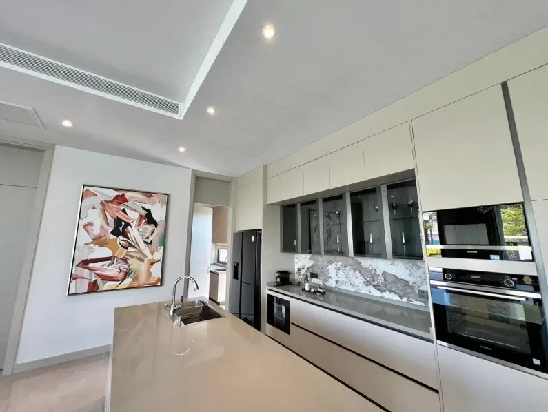 4-Bedroom Villa with Private Pool at Glory Village Pattaya, Pattaya