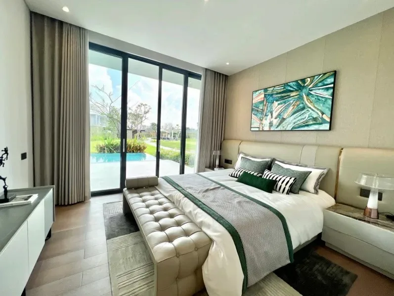 4-Bedroom Villa with Private Pool at Glory Village Pattaya, Pattaya