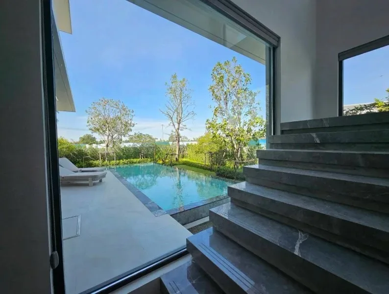 4-Bedroom Villa with Private Pool at Glory Village Pattaya, Pattaya
