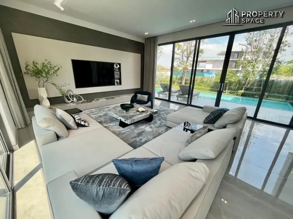 3-Bedroom Villa with Private Pool at Glory Village Pattaya, Pattaya