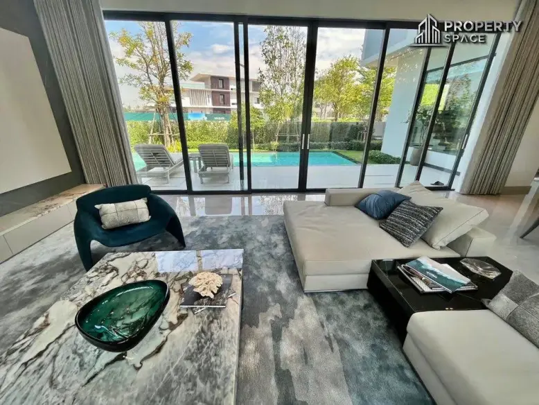3-Bedroom Villa with Private Pool at Glory Village Pattaya, Pattaya