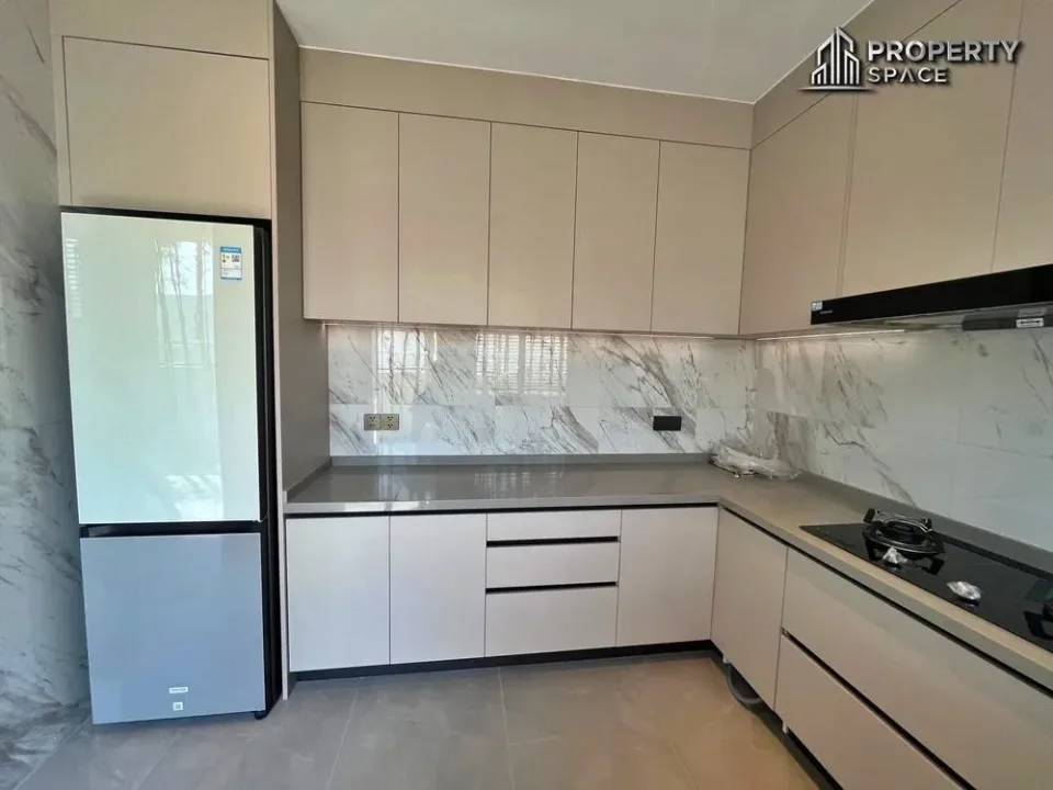 Вилла с 3 спальнями и частным бассейном в Glory Village Pattaya, Паттайя