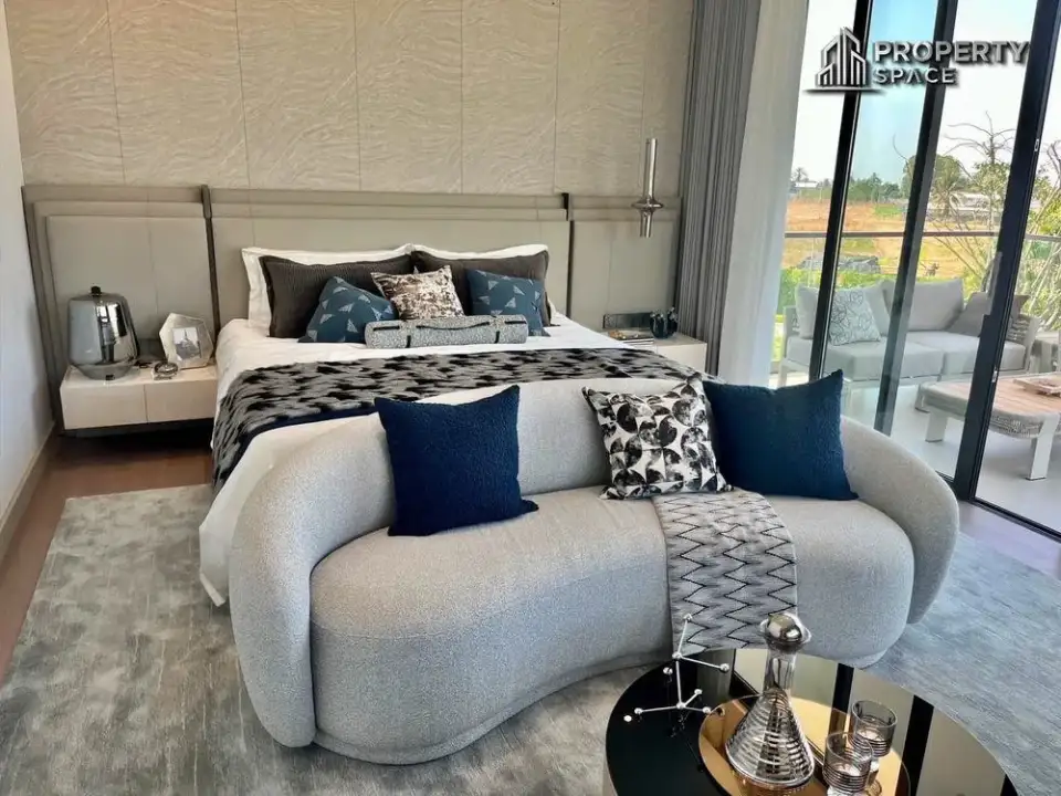 Вилла с 3 спальнями и частным бассейном в Glory Village Pattaya, Паттайя