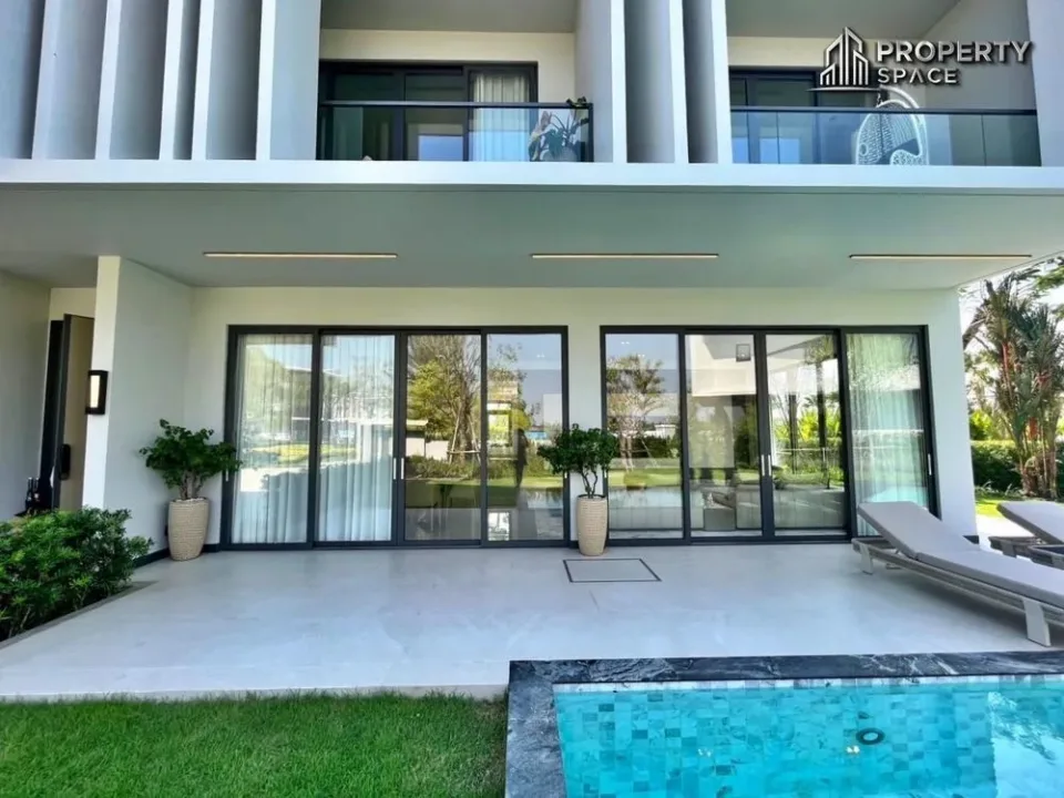4-Bedroom Villa with Private Pool at Glory Village Pattaya, Pattaya