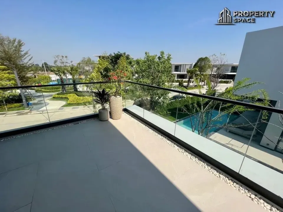 4-Bedroom Villa with Private Pool at Glory Village Pattaya, Pattaya
