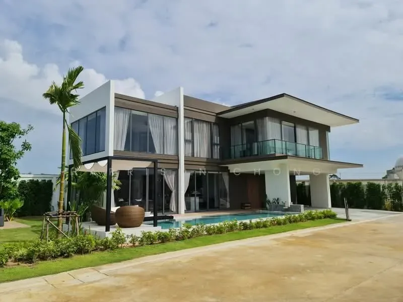 Вилла с 4 спальнями и частным бассейном в Highland Park Pool Villas, Паттайя