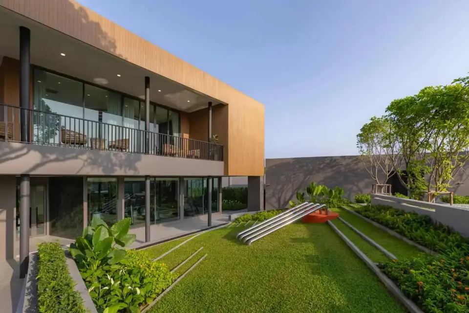 4-Bedroom Villa with Private Pool at PYCHE Pattaya Motorway, Pattaya