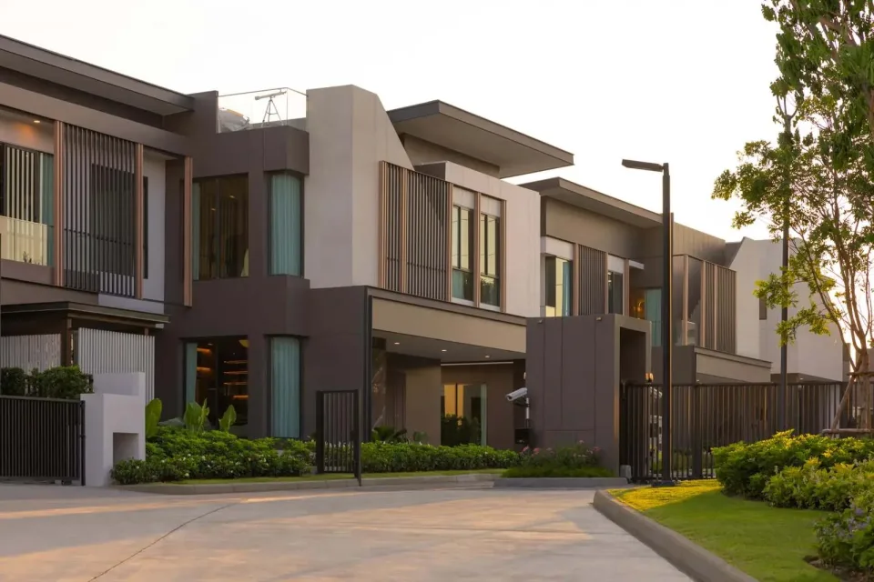 4-Bedroom Villa with Private Pool at PYCHE Pattaya Motorway, Pattaya