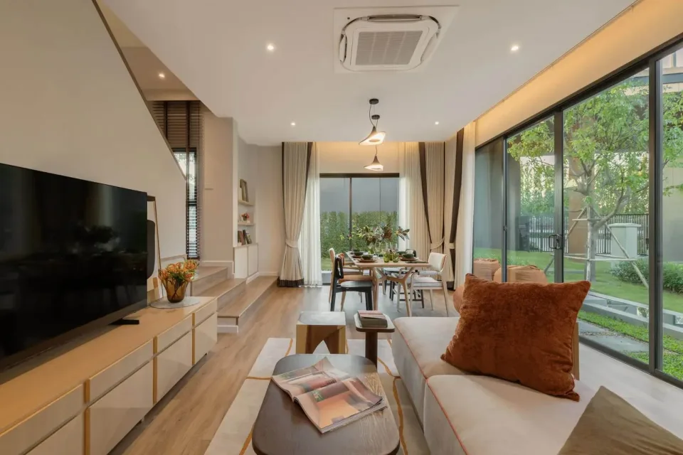 4-Bedroom Villa with Private Garden at PYCHE Pattaya Motorway, Pattaya