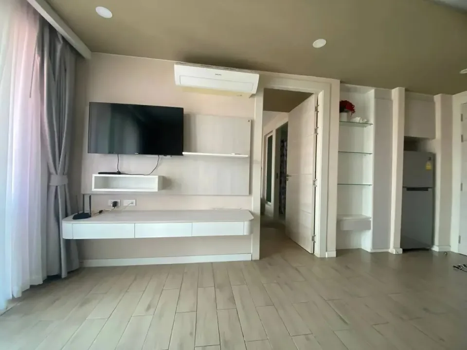 Квартира с 1 спальней и видом на бассейн в Seven Seas Condo Resort Jomtien