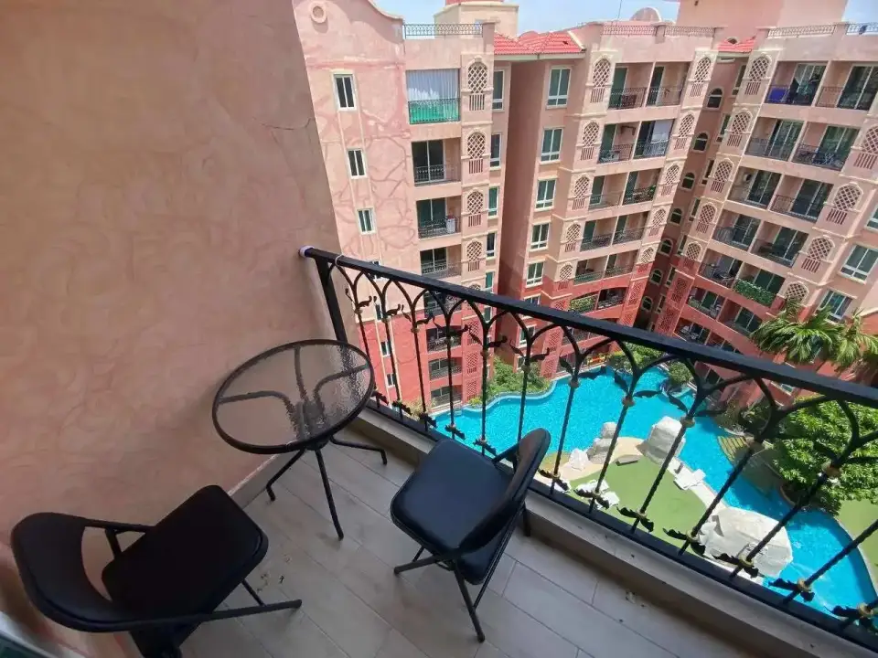 Квартира с 1 спальней и видом на бассейн в Seven Seas Condo Resort Jomtien