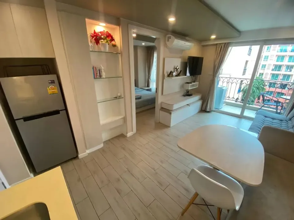 1-Bedroom Condo with Pool View at Seven Seas Condo Resort Jomtien