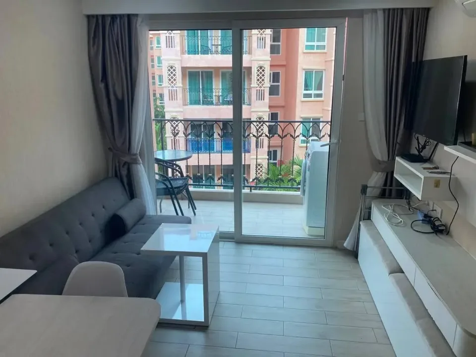 Квартира с 1 спальней и видом на бассейн в Seven Seas Condo Resort Jomtien