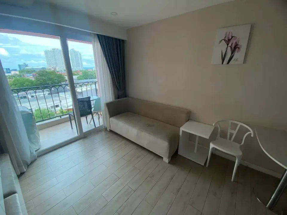1-Bedroom Condo at Seven Seas Condo Resort Jomtien