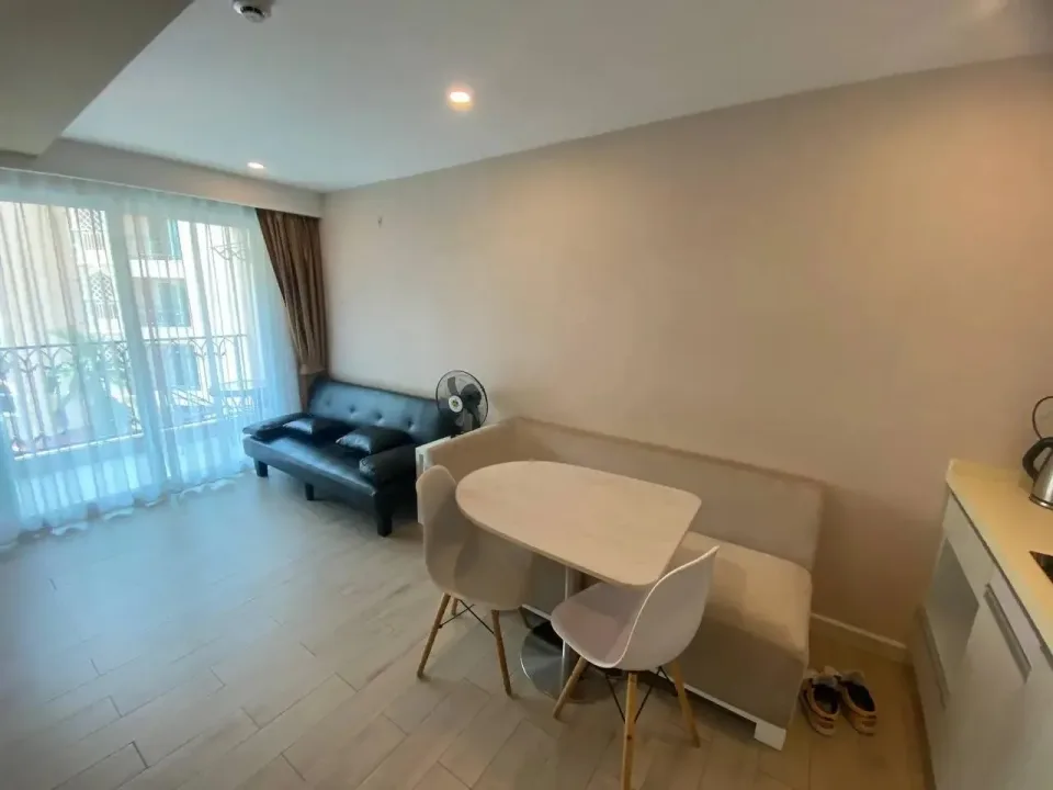 Квартира с 1 спальней и видом на бассейн в Seven Seas Condo Resort Jomtien