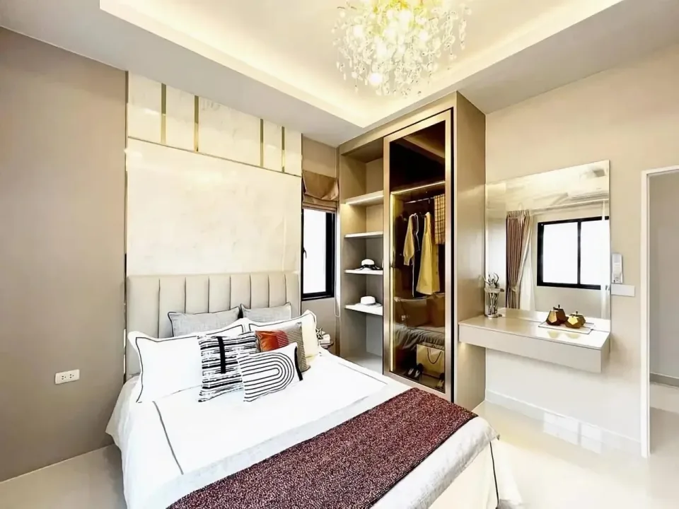 5-Bedroom Villa with Private Pool at The Lake Huay Yai, Pattaya