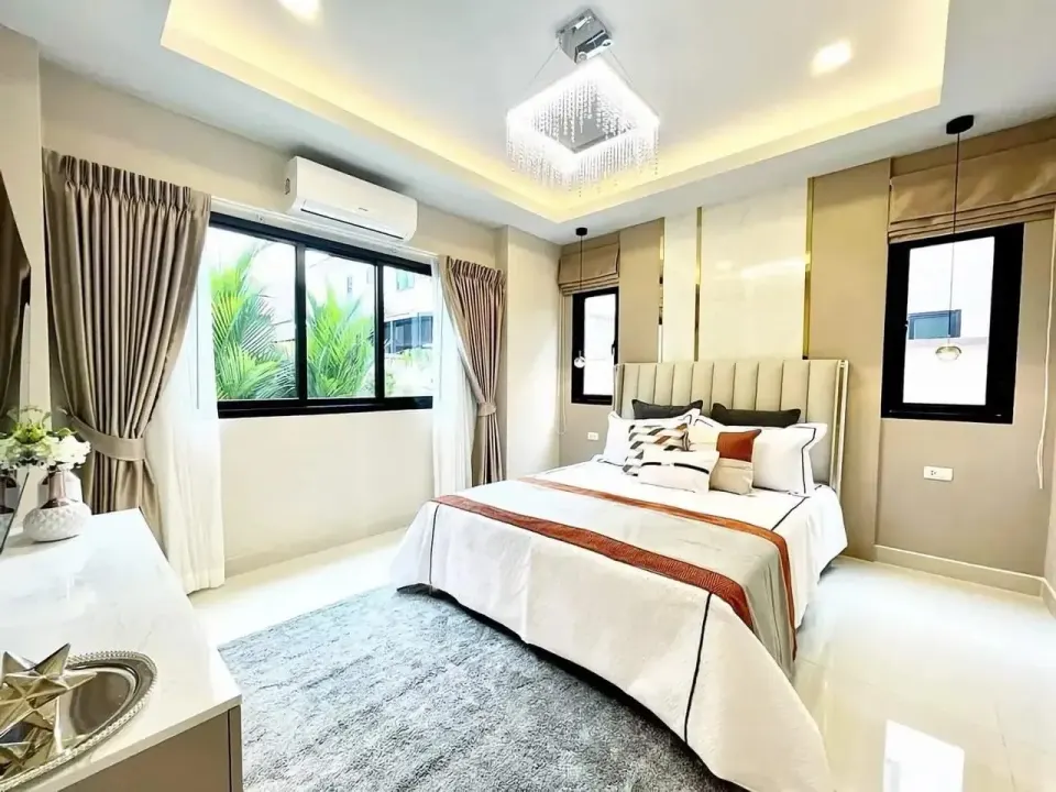 5-Bedroom Villa with Private Pool at The Lake Huay Yai, Pattaya
