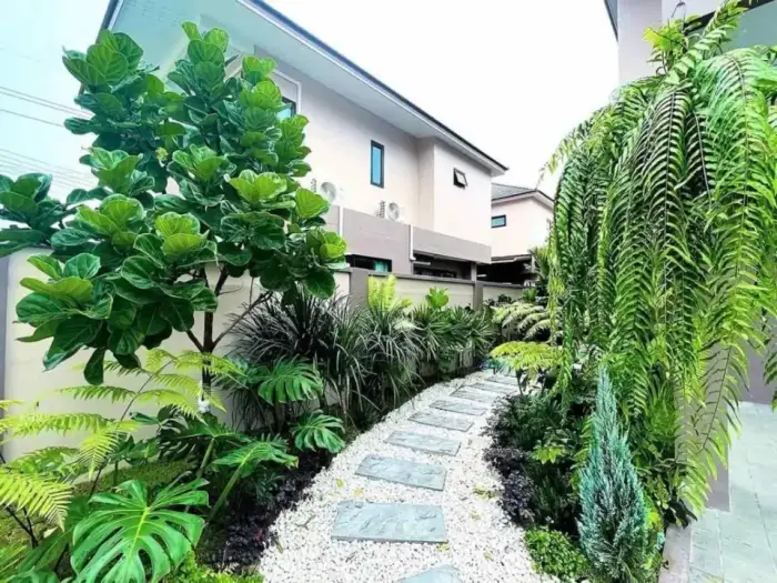 5-Bedroom Villa with Private Pool at The Lake Huay Yai, Pattaya