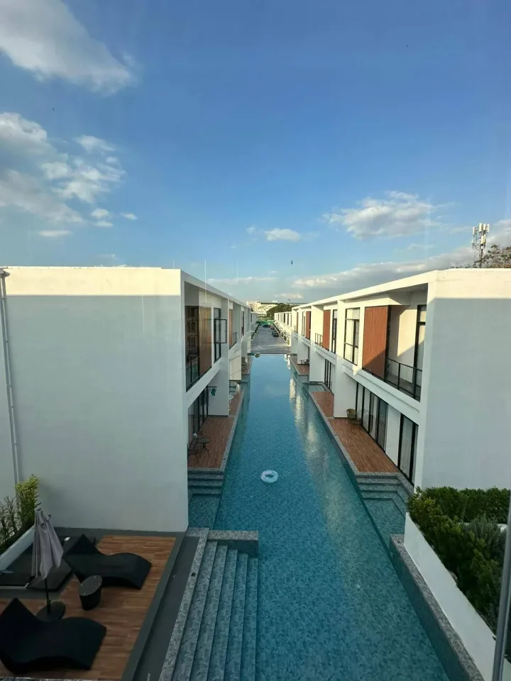 Таунхаус с 4 спальнями и частным бассейном в The Rich Garden, Паттайя