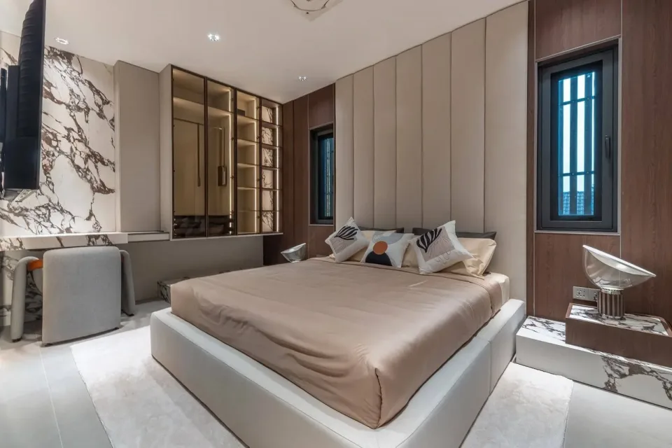 Вилла с 4 спальнями и частным бассейном в Villa La Viola, Паттайя