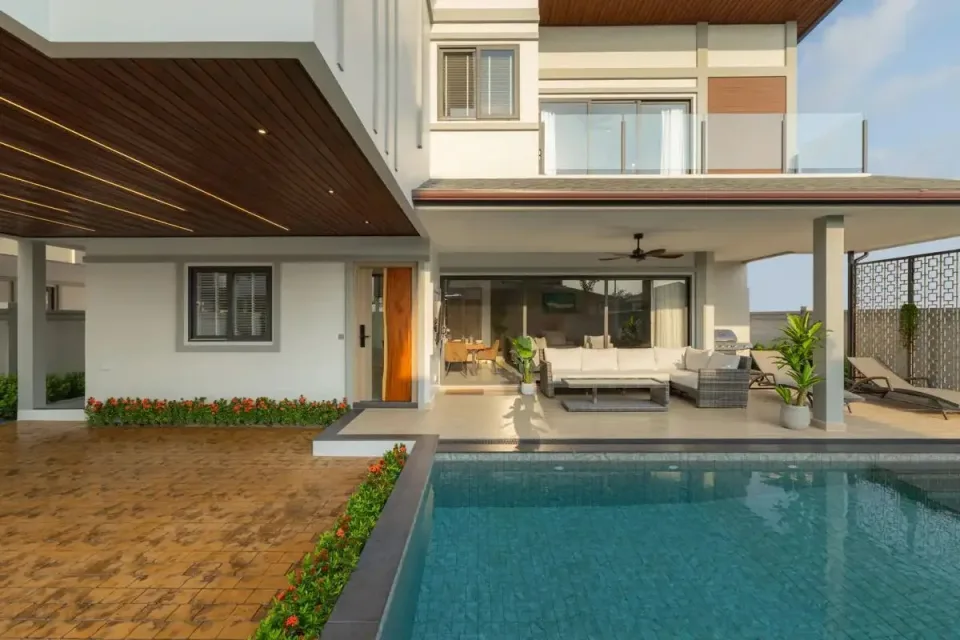 Вилла с 3 спальнями и частным бассейном в Zensiri Estate Jomtien
