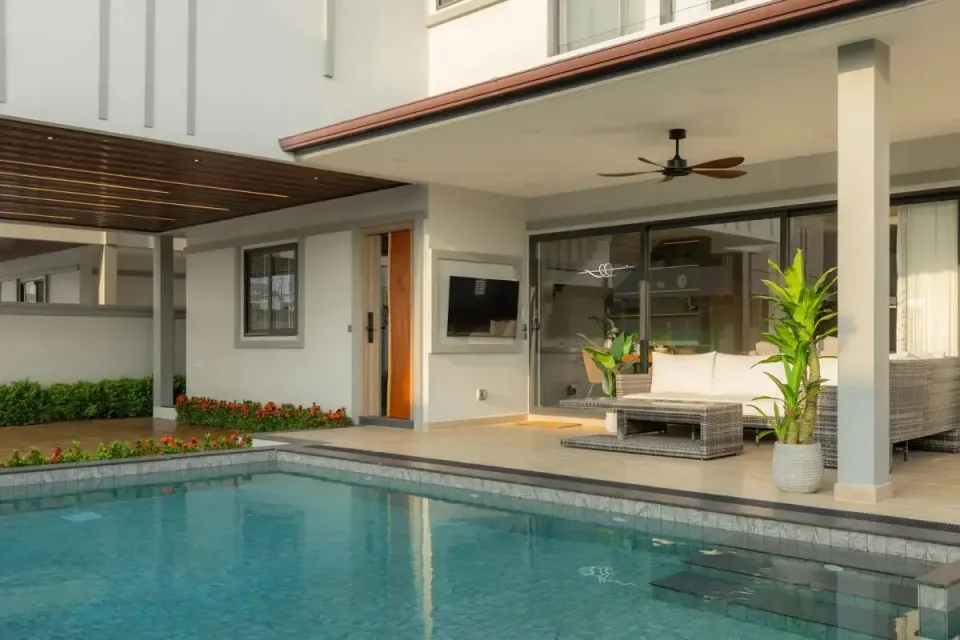 Вилла с 3 спальнями и частным бассейном в Zensiri Estate Jomtien