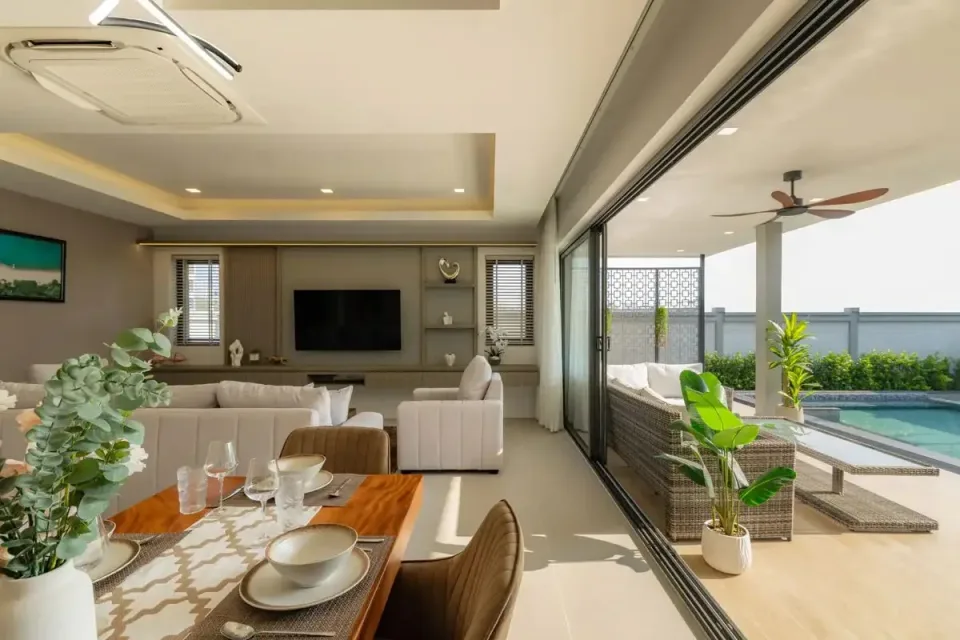 Вилла с 3 спальнями и частным бассейном в Zensiri Estate Jomtien
