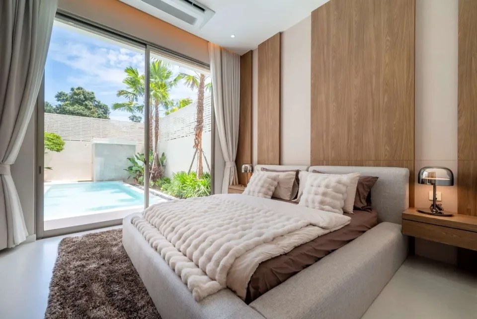 Вилла с 5 спальнями и частным бассейном в Charin Pattaya, Паттайя