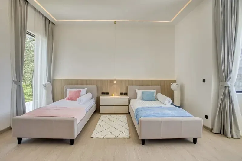 Вилла с 4 спальнями и частным бассейном в Terra Azalea Villas, Пхукет