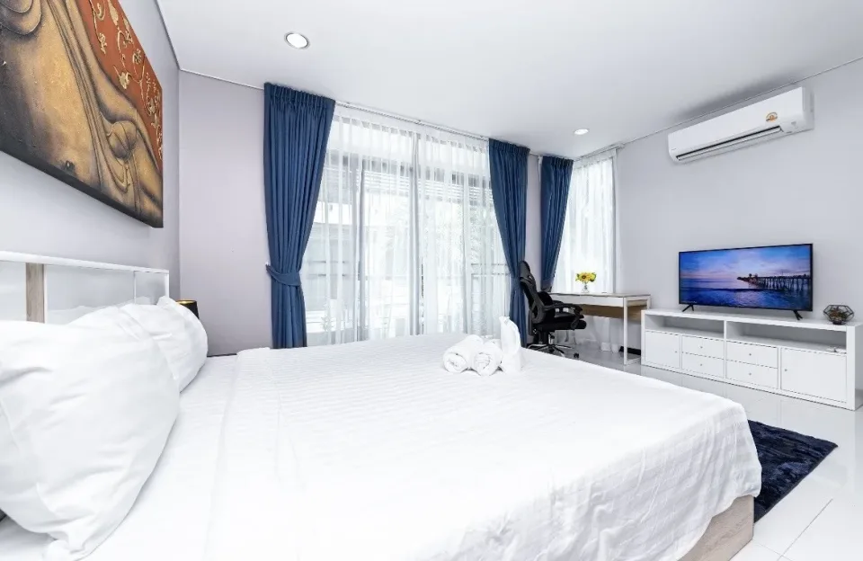 3-Bedroom Condo with Pool View at Kamala Regent Condominium