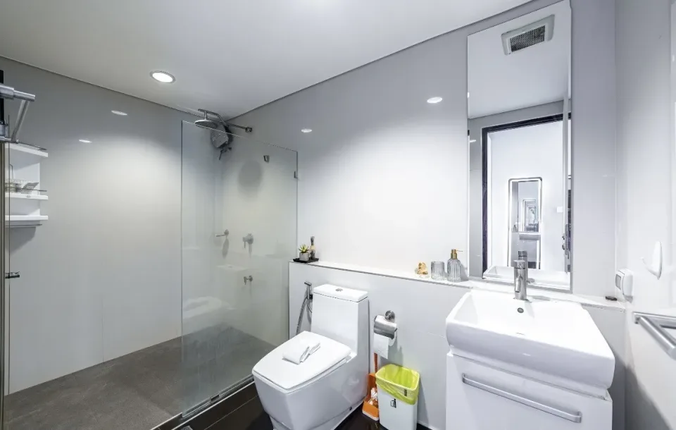 3-Bedroom Condo with Pool View at Kamala Regent Condominium