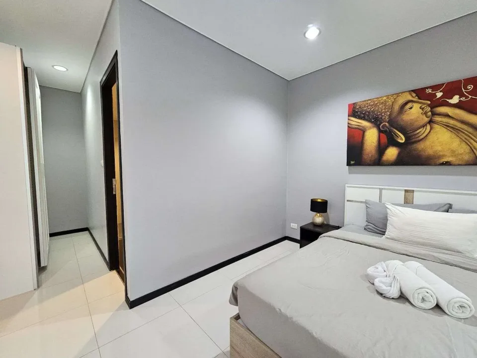 3-Bedroom Condo with Pool View at Kamala Regent Condominium