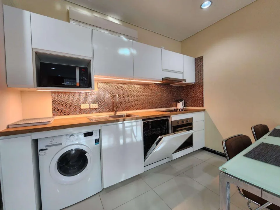 3-Bedroom Condo with Pool View at Kamala Regent Condominium