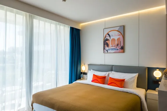 Студия с видом на горы в Sunshine Beach Resort & Residences, Пхукет