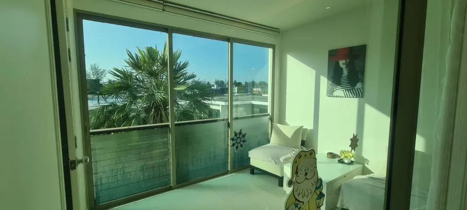 2-Bedroom Condo at Kamala Regent Condominium