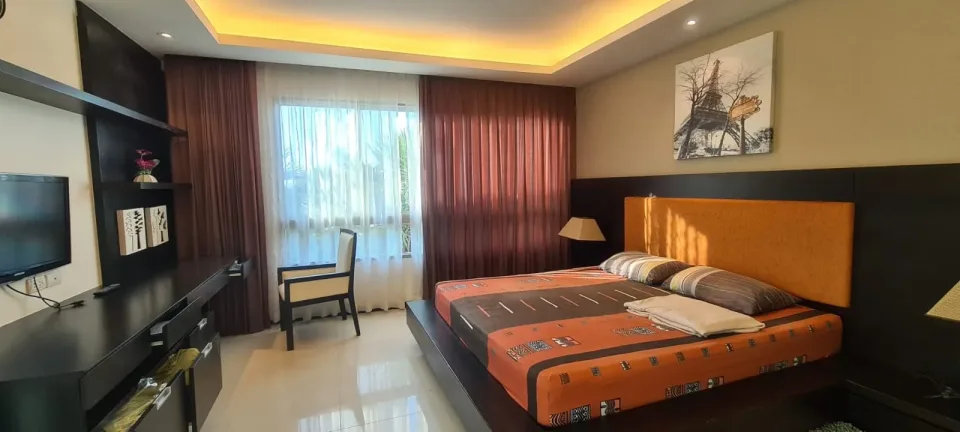 Квартира с 2 спальнями в Kamala Regent Condominium