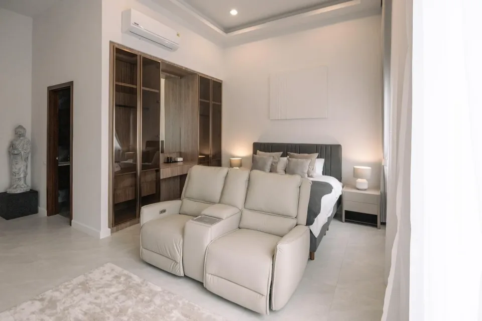 5-Bedroom Villa with Private Pool at Villa Sofia Grand Atrium, Kamala