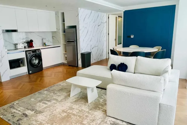 Квартира с 3 спальнями и видом на бассейн в Sunshine Beach Resort & Residences, Пхукет