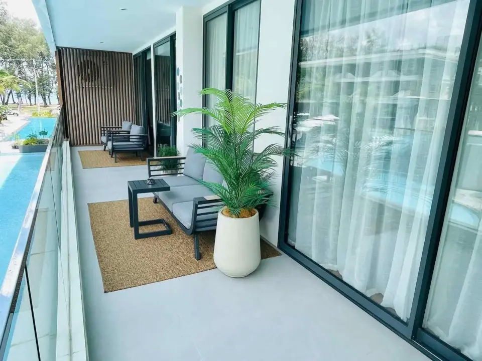 Квартира с 3 спальнями и видом на бассейн в Sunshine Beach Resort & Residences, Пхукет