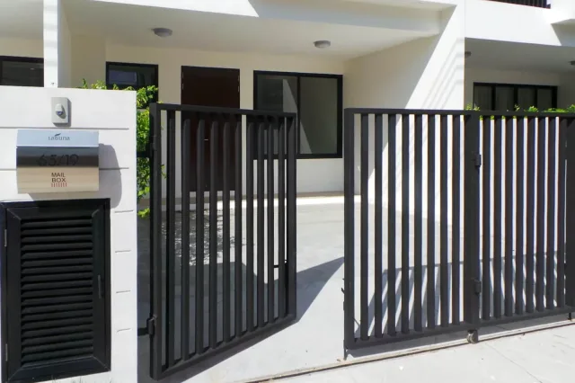 Таунхаус с 3 спальнями и видом на озеро в Laguna Park Phuket, Банг Тао