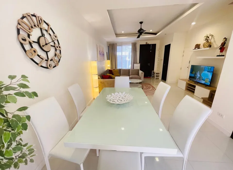 3-Bedroom Townhouse with Lake View at Laguna Park Phuket, Bang Tao