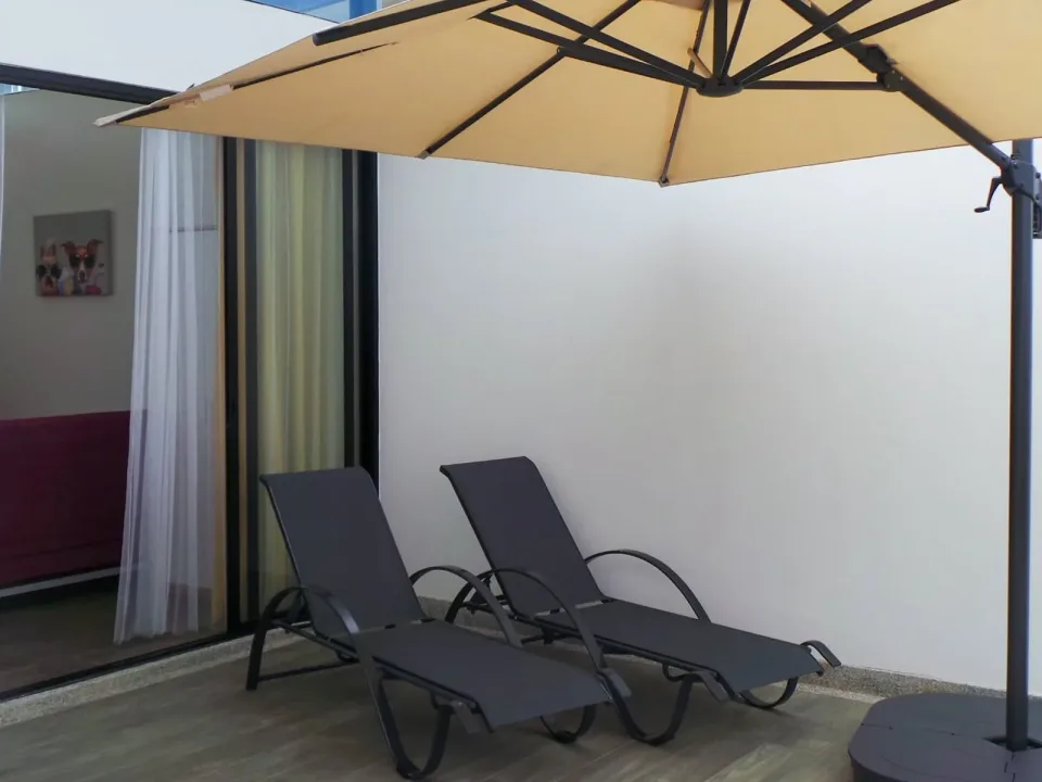 3-Bedroom Townhouse with Lake View at Laguna Park Phuket, Bang Tao