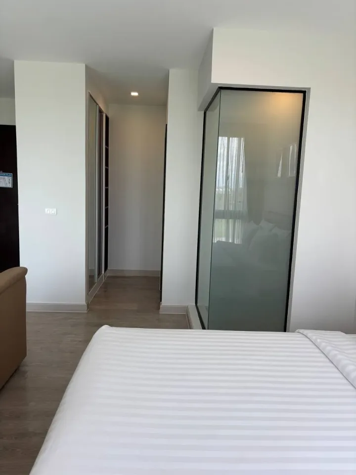 Студия с видом на море в Wyndham Royal Lee Phuket, Най Янг