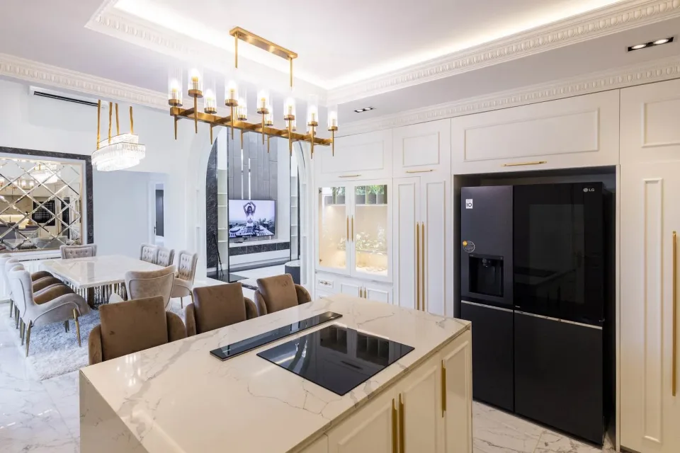 Вилла с 5 спальнями и частным бассейном в Gold Chariot Phuket, Банг Тао