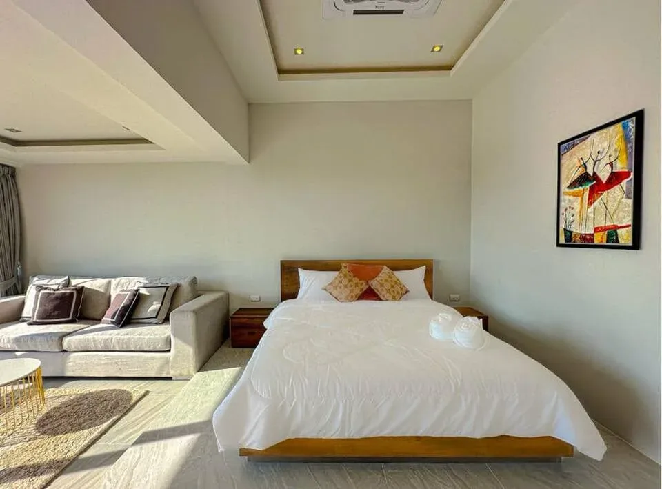Вилла с 4 спальнями и частным бассейном в Ocean Hills Phuket