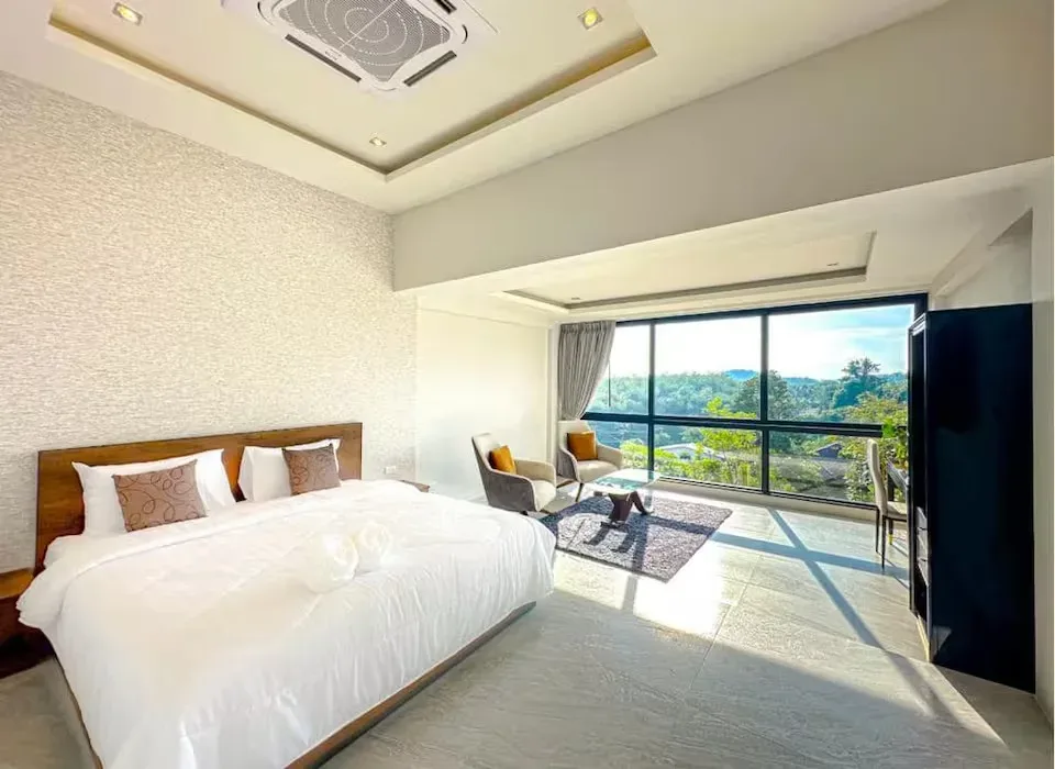Вилла с 4 спальнями и частным бассейном в Ocean Hills Phuket