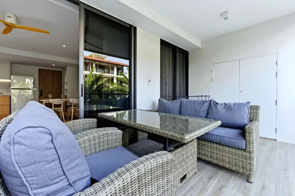 Квартира с 2 спальнями и прямым выходом к бассейну в Laguna Beach Residences Reef, Банг Тао