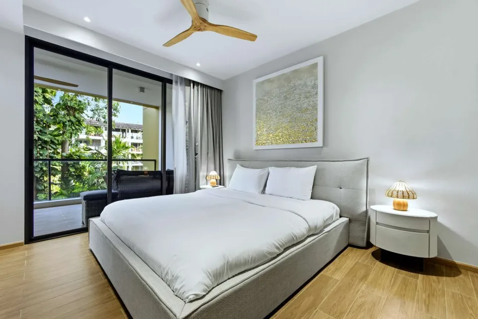 Квартира с 2 спальнями и прямым выходом к бассейну в Laguna Beach Residences Reef, Банг Тао
